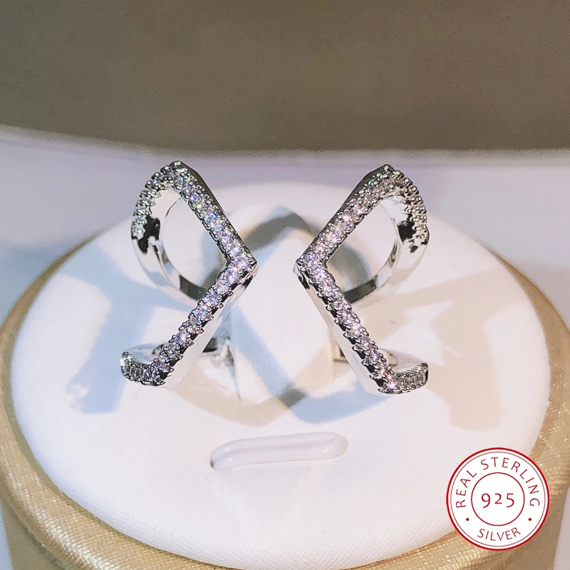 婚約や誕生日のための925スターリングシルバーの幾何学的形状のオープンリング