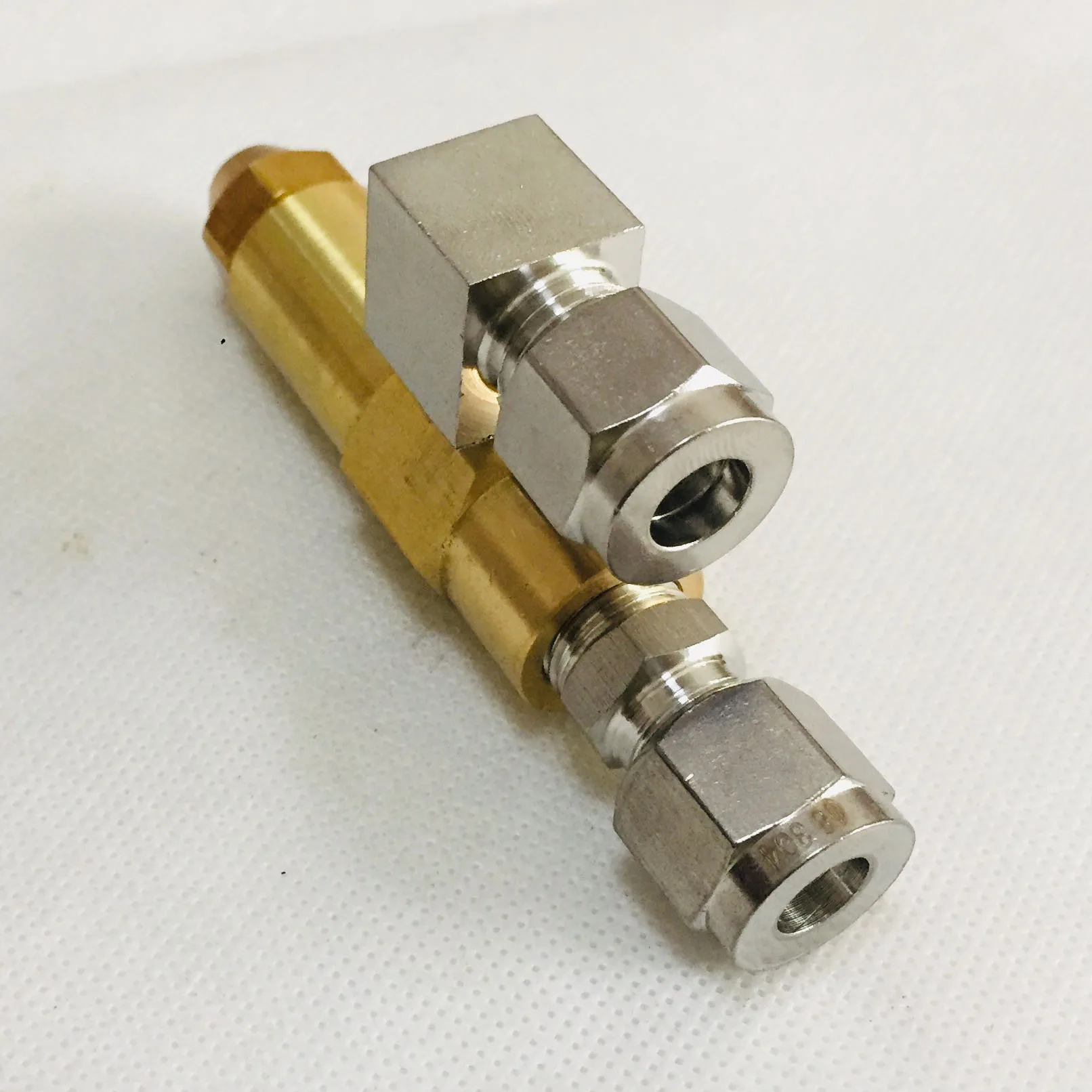 

0.5mm 0.8mm 1.0mm 1.5mm 2.0mm 2.5mm 3.0mm Waste oil burner nozzle,Fuel nozzle siphon air atomizing nozzle ,full cone oil nozzle