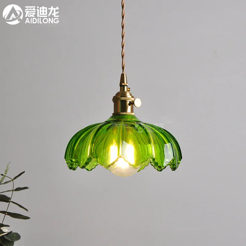 IWHD-lámpara colgante de cristal verde pequeña para dormitorio, Bar, café, restaurante, luces colgantes modernas nórdicas de cobre, luminaria
