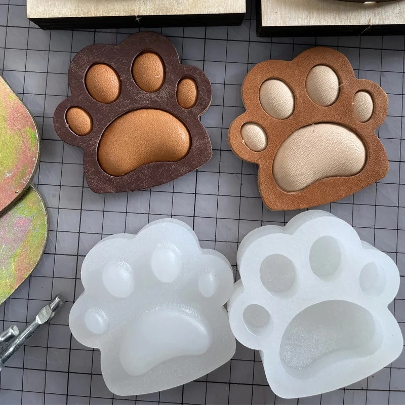 Dog Paw Cutting Die Modeling Mold Vegetable Tanned Leather Stereotype Handmade DIY Production 3D Cat Paw Decoration Ornaments