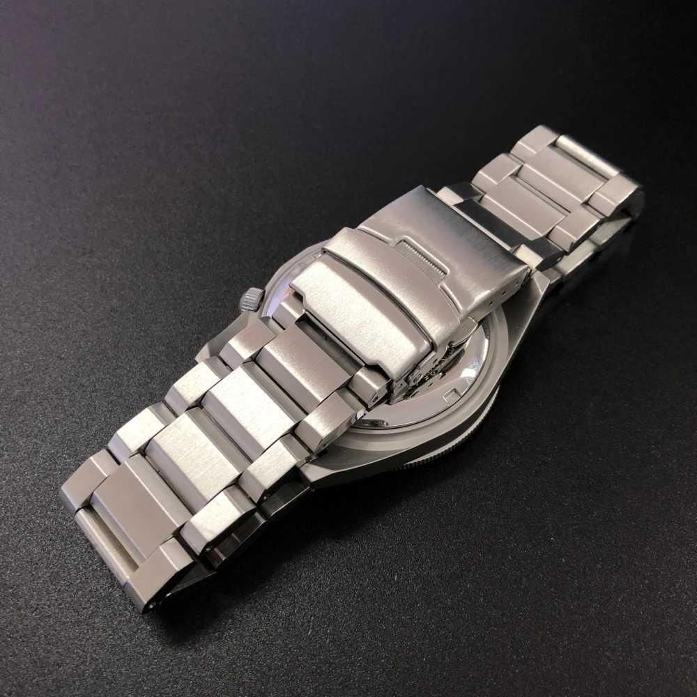 STEELDIVE Men Diver Watch 42.5mm Automatic Mechanical Wristwatch 20ATM Luminous Sapphire Mirror Ceramic Bezel NH35