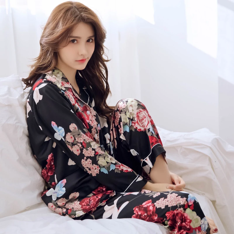 

Ladies' ice silk pajamas long-sleeved luxury home suit ladies' daily wear women's imitation silk pajamas two-piece suit