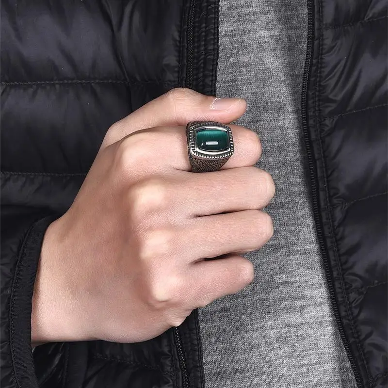 2021 New Fashion Men Ring Green Stone Stainless Steel Charm Punk Hiphop Finger Rings Male Charm Jewelry Accessories Wholesale