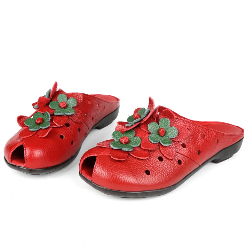 

BeckyWalk Genuine Leather Flat Shoes Women Sandals Slippers Closed Toe Summer Women Shoes Cut-Out Handmade Flower Slides WSH2946