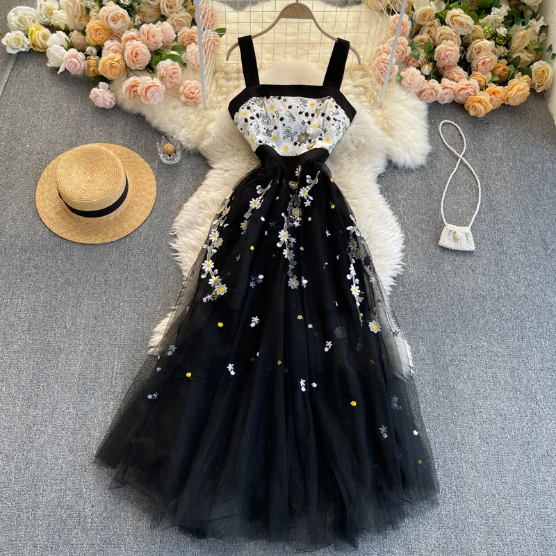 

Women's Spring Summer Runway Fashion Flower Embroidery Black Color Slip Mesh Dress Female Travel Chic Beach Party Dress TB1843