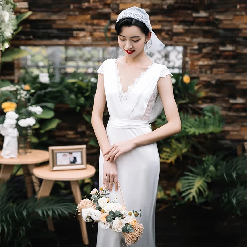 Vintage ภาษากรีก V คอชีฟองชุดแต่งงานกลับผลกำไรในรอบ Custom Made Backless จริงรูปภาพ Sheath Floral Lace Ruched ชุดเจ้าสาว