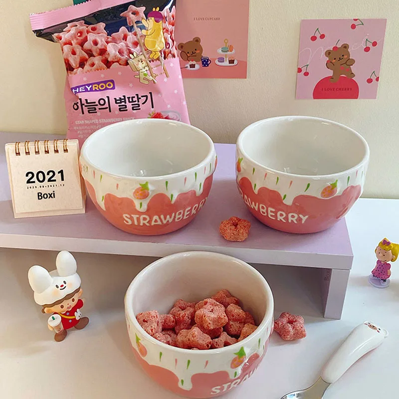 New Cute Sweet Strawberry Ceramic Bowl Girls Ice Cream Dessert Bowl Fruit Salad Breakfast Milk Cereal Rice Bowls Tableware