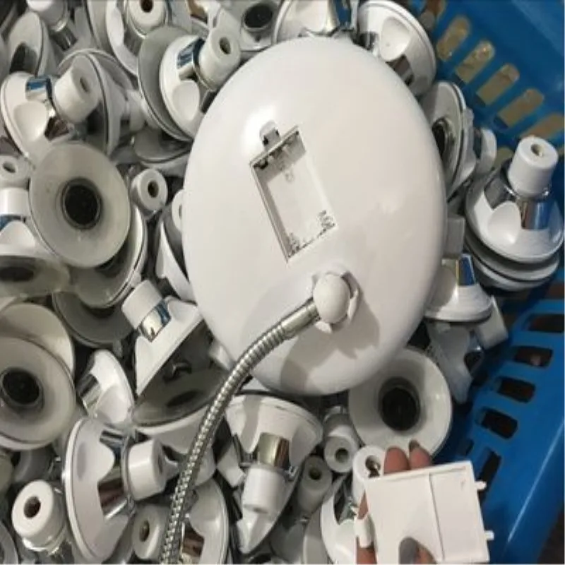 مرآة مكياج LED ، تكبير 10X ، مرآة مكياج مع كوب شفط ، مرآة حمام