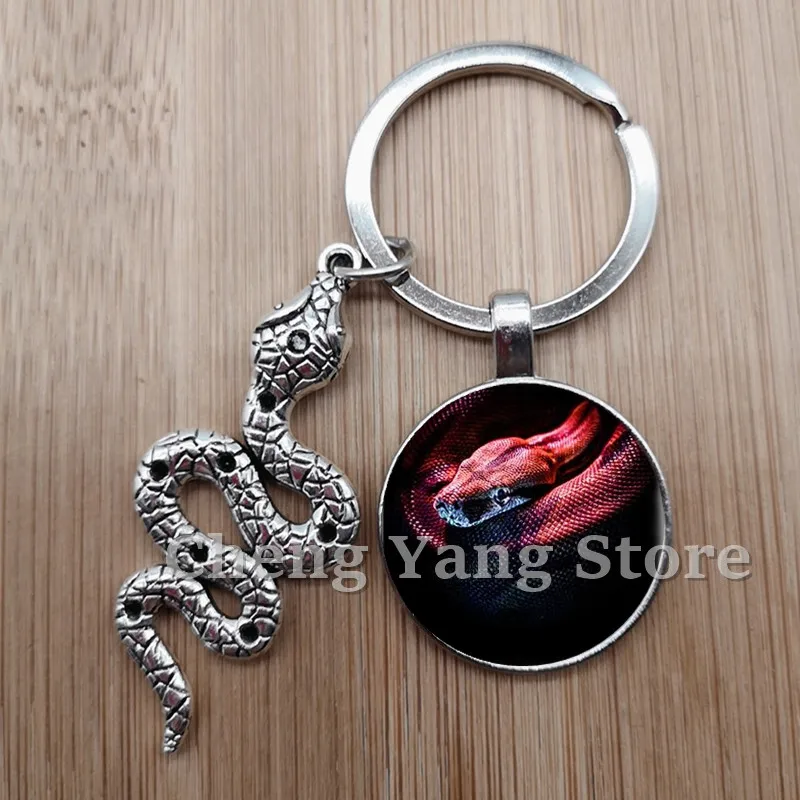 New Fashion Snake Cobra Pendant Round Glass Keychain Jewelry Gift DIY Keychain