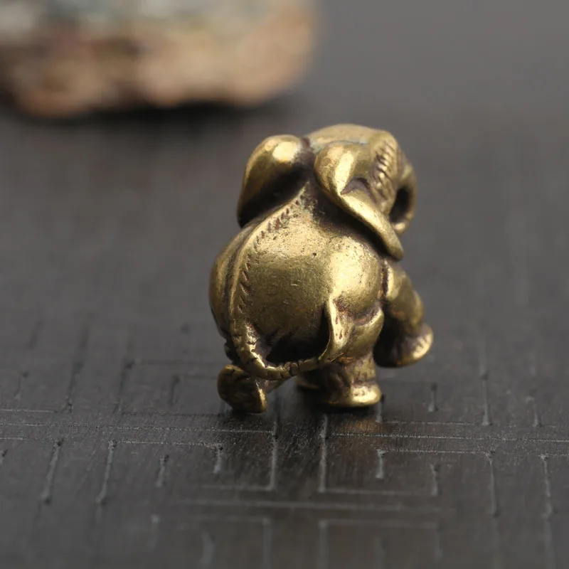 Pure Copper Elephant Small Statue Feng Shui Ornaments Handmade Brass Animal Crafts Home Decor Office Desk Decorations for Room