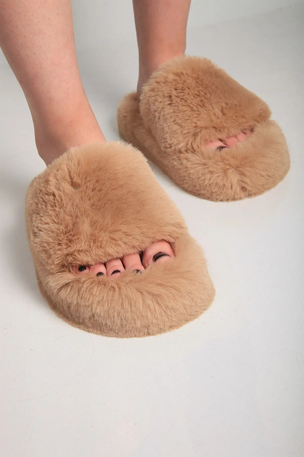 Women's Brown Furry Slippers Luxury