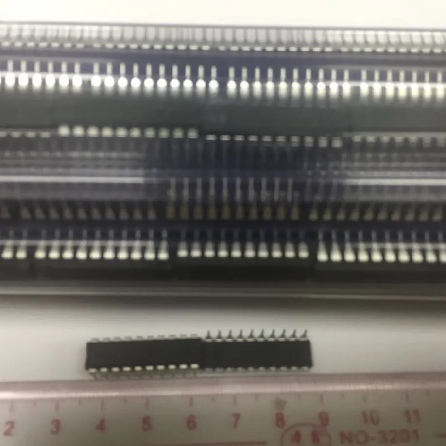 100% New original MC68HRC908JK1CP HC08 Microcontroller MC68HRC908JKICP IC 8-bit 20DIP