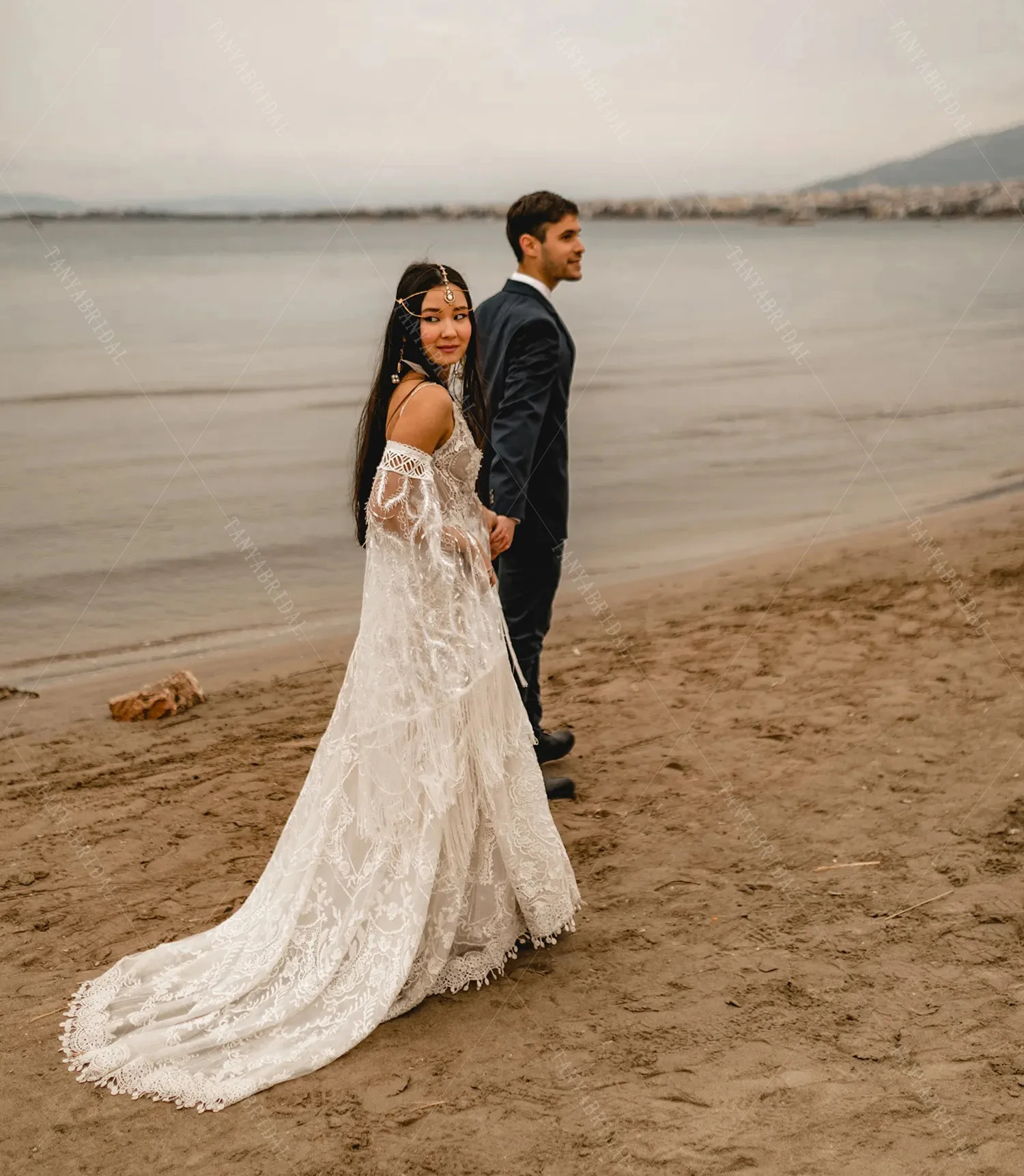 Flare Hülse Boho GYPSY Brautkleider EINE Linie Spitze Romantische Brautkleider Feder Spitze Quaste Vestido De Noivas Chic DW588