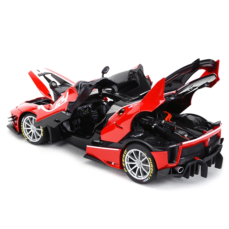 Bburago-Modèle de voiture de sport Ferrari FXX K EVO, version raffinée, simulation de véhicules moulés sous pression, jouets de collection, 1:18