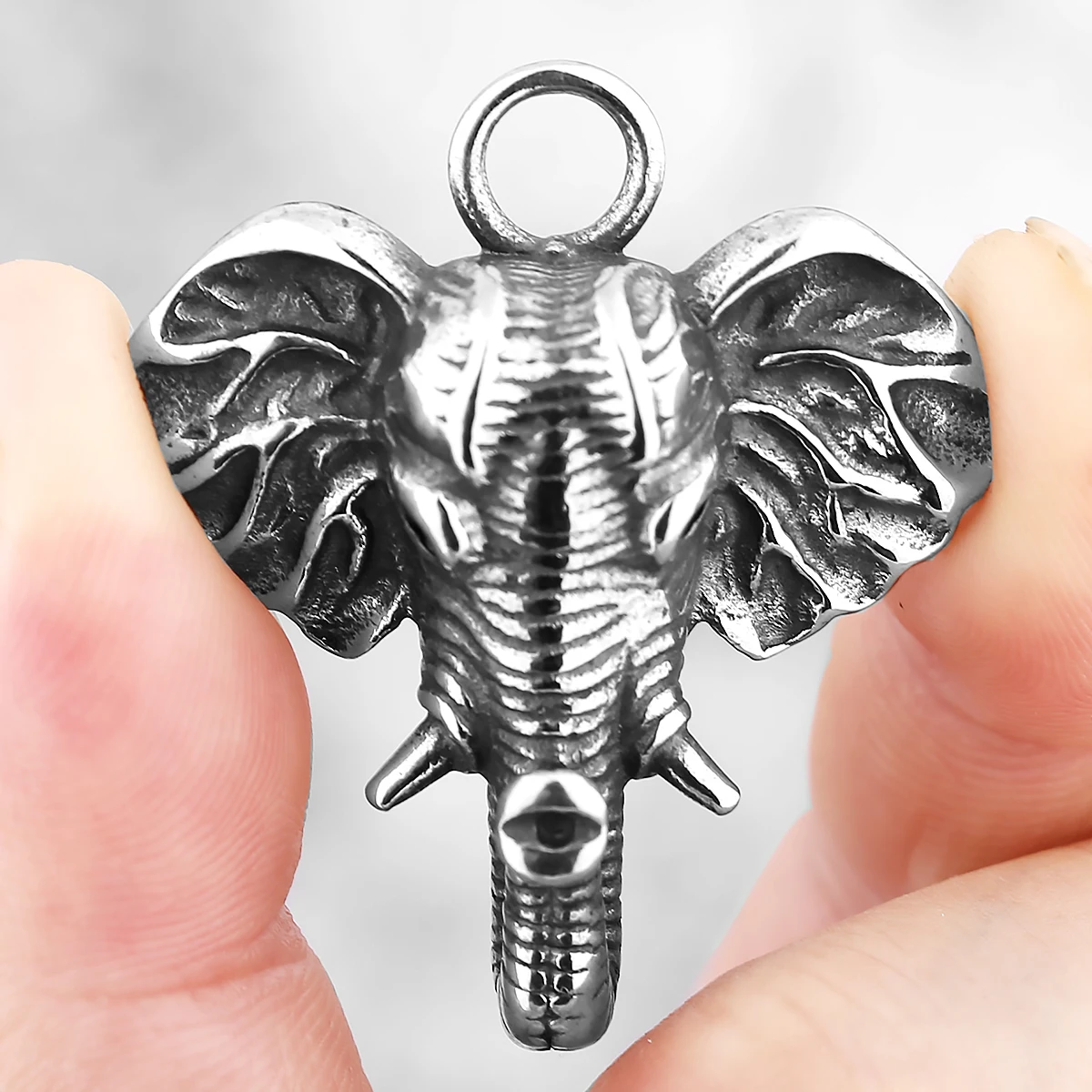 Vintage Titanium Steel Material Mascot God of Wealth Necklace Pendant Elephant Unisex Sweater Chain Gift Jewelry Wholesale