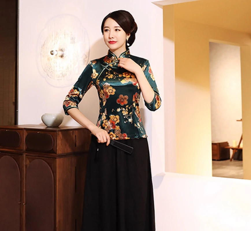 Novelty Women Cheongsam Autumn Winter Gold Velvet Tops Daily Mother Cheongsam Fashion Seven-point Sleeves Banquet Shirt