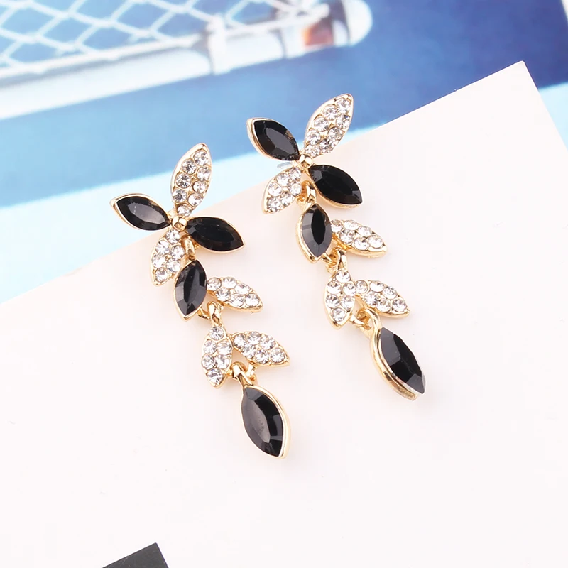 LUBOV Vintage Bohemia Natural Stone Black Crystal Big Earring For Women Fashion Jewelry Green Flower Dangle Drop Earrings Bijoux