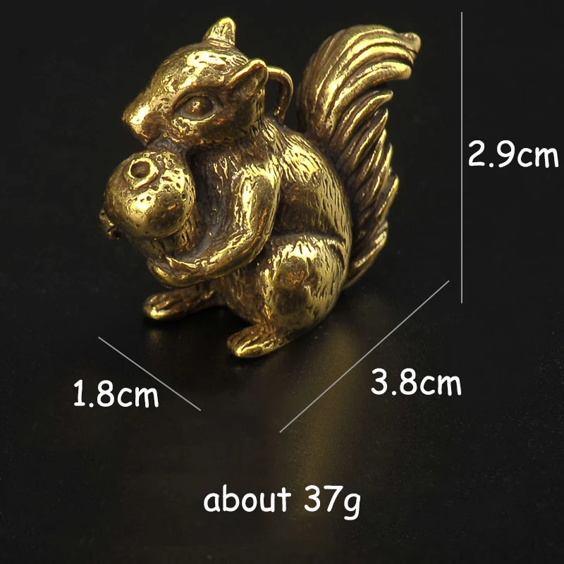 Brass Cute Squirrel Nut Keychain Pendant Trinket Vintage Copper Animal Figurines Car Motorcycle Key Chain Rings Hangings for Bag