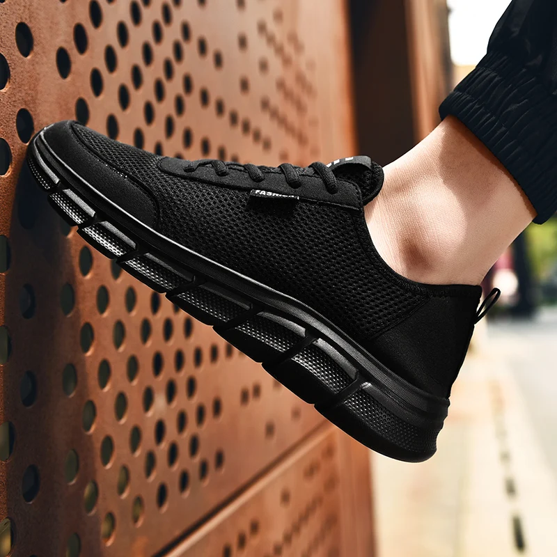 Zapatillas deportivas de malla para hombre, zapatos informales transpirables, cómodos, con cordones, de talla grande 38-48, para verano, 2020