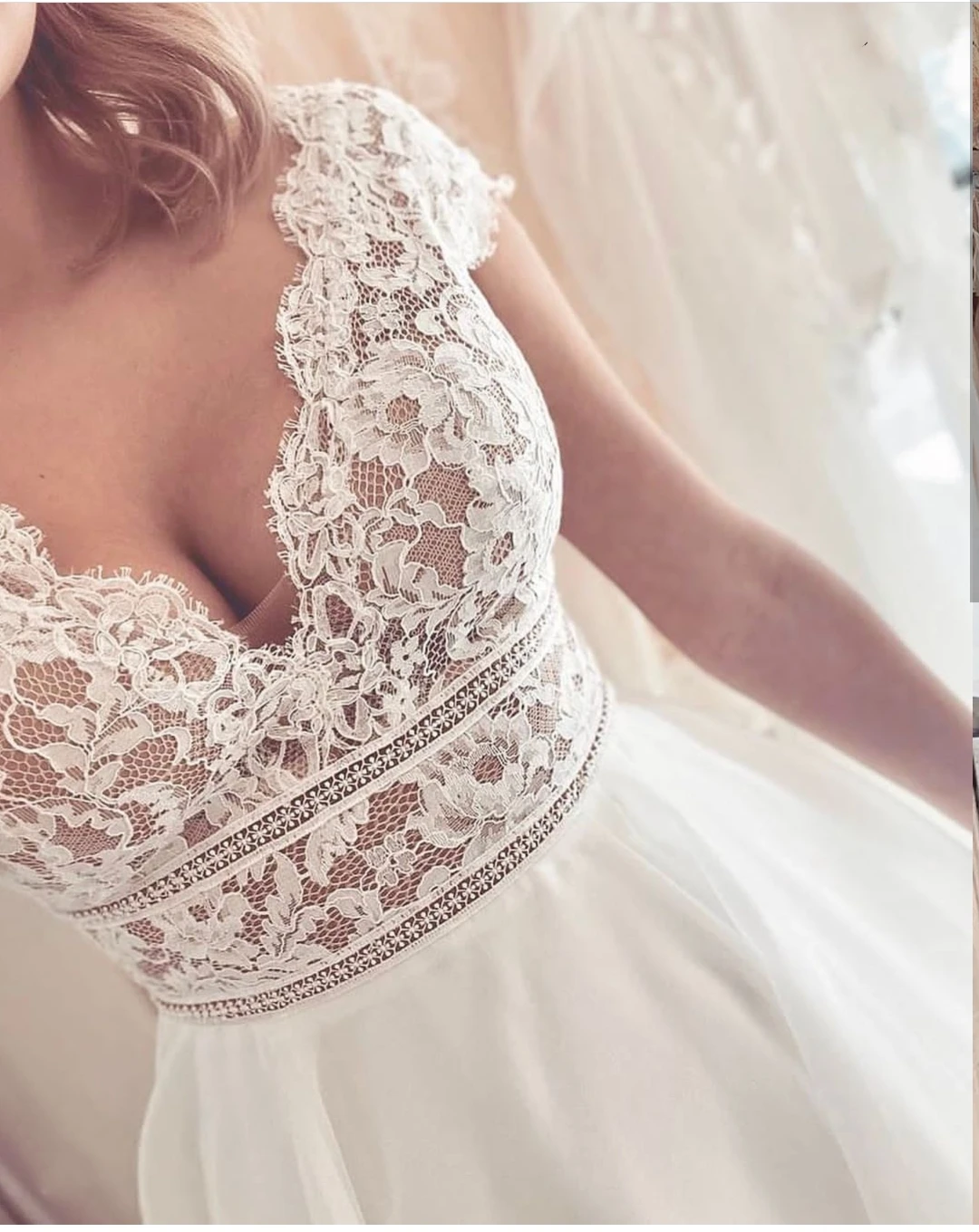 Robe de mariée bohème, col en v, manches courtes, avec Appliques en dentelle, en mousseline de soie, avec traîne, style Boho, Sexy, dos bas, pour femmes, charmante