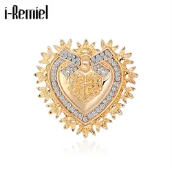 Baroque Western Retro Court Brooches Pins Creative Heart Shaped Rhinestone Metal Suit Pin Brooches for Women Men Jewelry Hat Pin