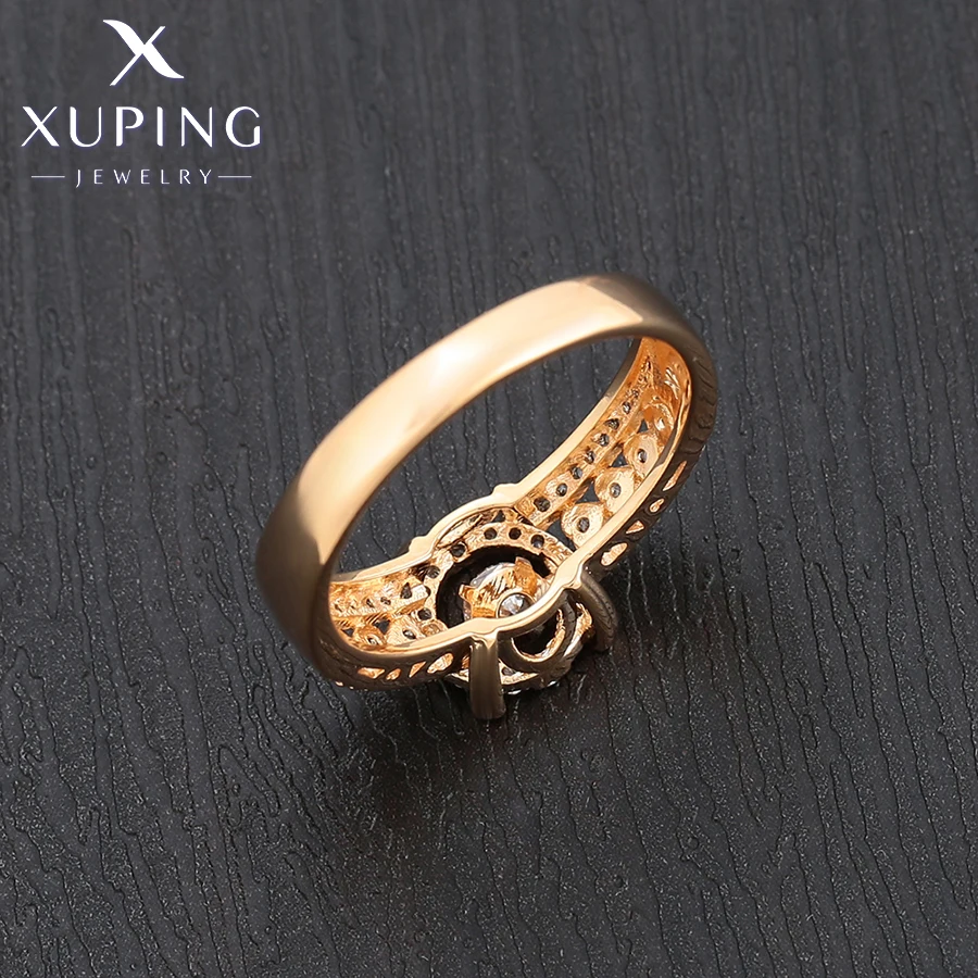 Xuping Jewelry Fashion Stone New Arrival Copper Alloy Gold Color Simple Ring for Women Wedding Gifts A00887254