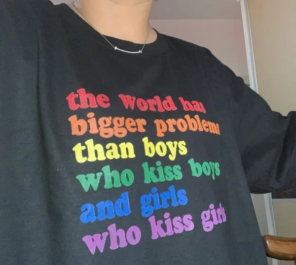 

kuakuayu HJN Rainbow The World Has Bigger Problems Than Boys Who Kiss Boys Girls T Shirt Graphic Tees Female Tumblr Tshirt