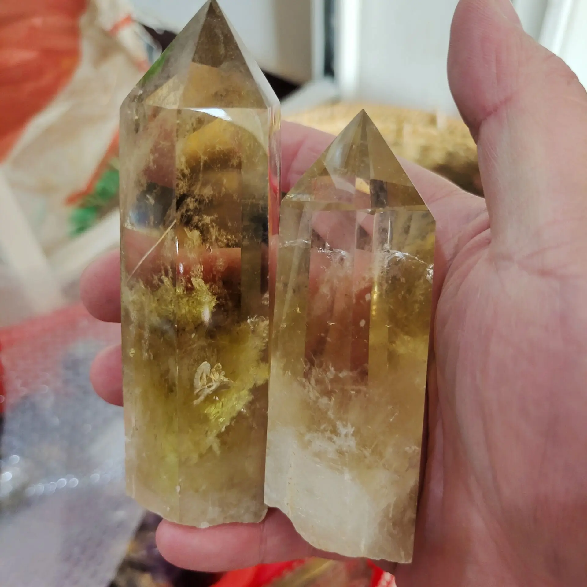 8-10cm 1pc Natural Crystals Point Citrine Healing Obelisk Yellow Quartz Wand Beautiful Ornament Home Decor Energy Stone