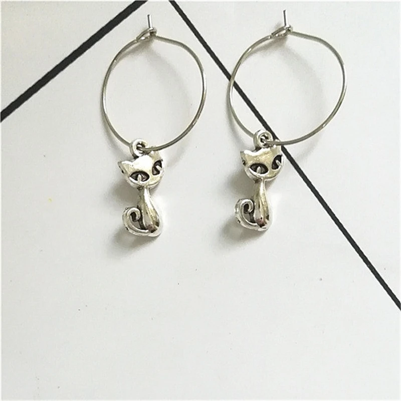 Fashion Style Cute Cartoon Cat Earrings Women 2cm Hoop Earrings for Girls Gift