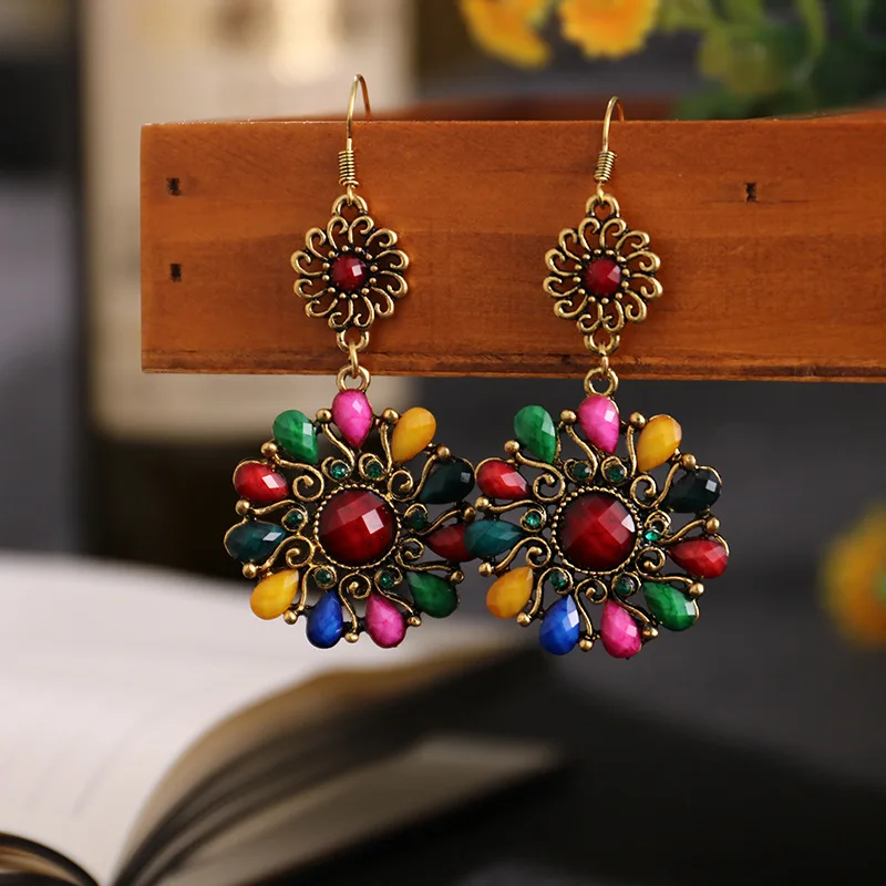 Vintage Women\'s Round Sun Flower India Earrings Female European and American Ethnic Boho Earrings Rhinestone Waterdrop Jewelry