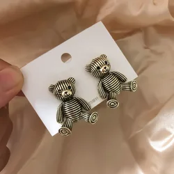 CINDY XIANG New Arrival Bear Stud Earrings for Women Fashion Cute Animal Design Vintage Girl Jewelry Accessories