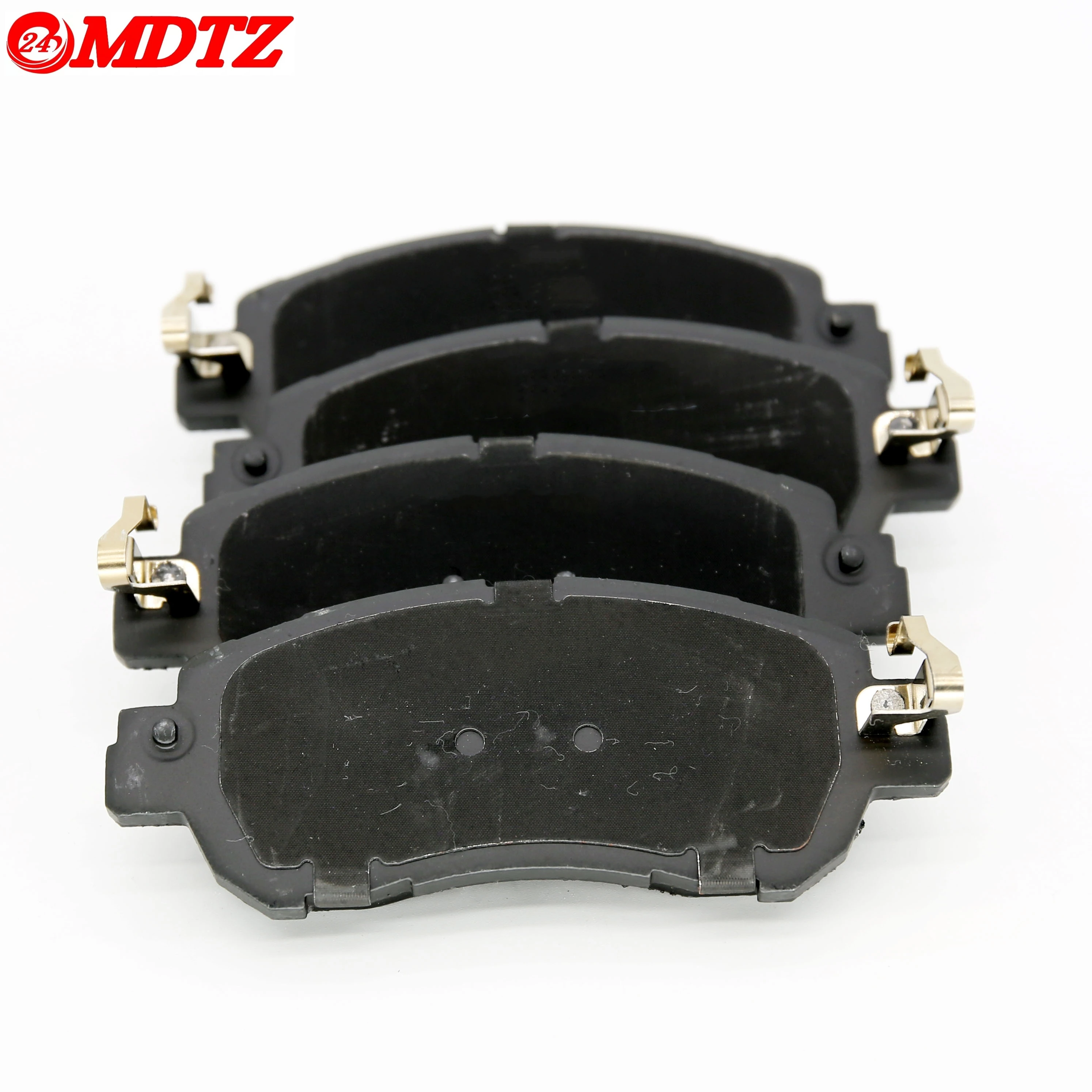 Auto Brake Parts For Nissan Kicks High Quality Ceramic Front Brake Pads no noise D2038 D10605RB0A D1060-5RB0A