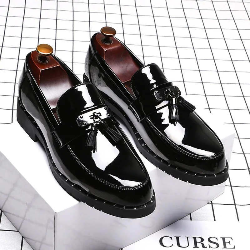 

men fashion wedding party dresses patent leather shoes slip-on oxfords shoe black white tassels loafers zapatos hombre sneakers