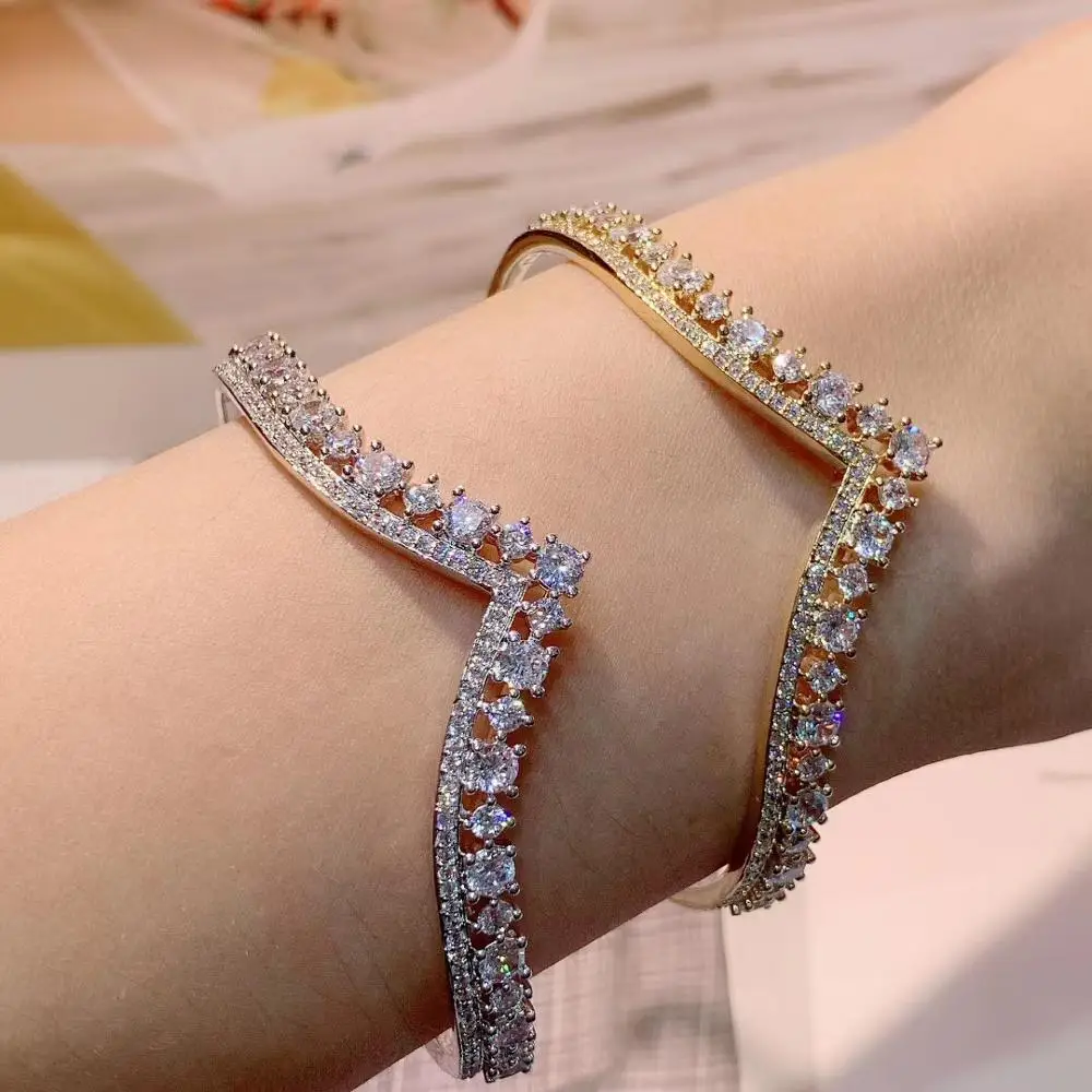 New Cuff Bracelet Elegant Design Geometric Full Microl Zirconia Wedding Engagement Women Bangle  Fashion Jewelry S0804