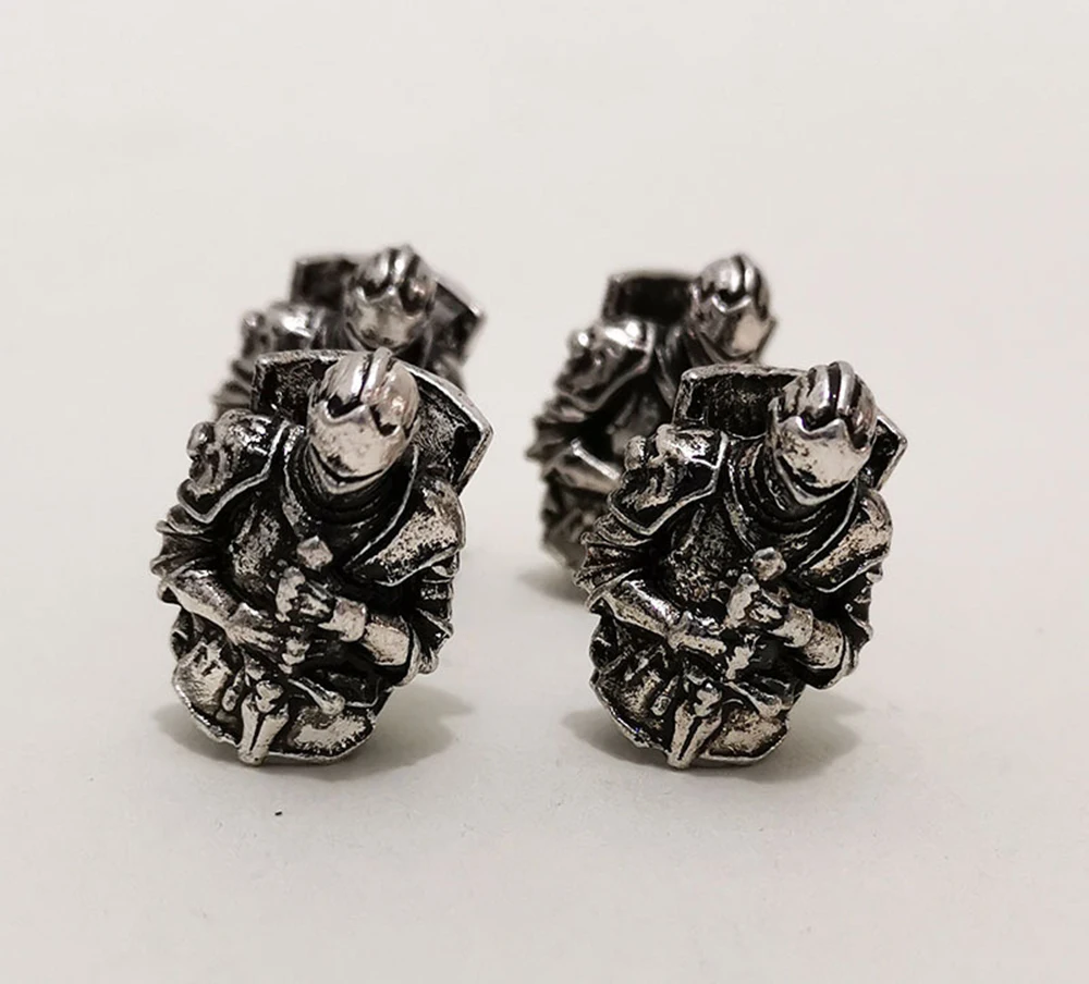 الجمجمة المحارب خوذة فايكنغ رون الشعر Dreadlock اللحية الخرز المفاتيح الاكسسوارات دلاية مجوهرات قلادة Paracord سكين الخرز