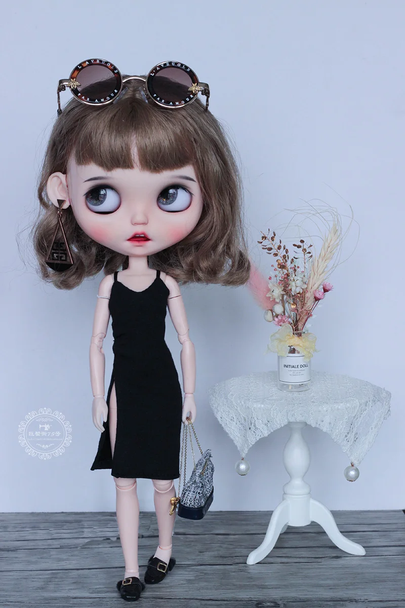 Blythes OB24 doll clothes Fashionable personality black sexy slit dress little black dress doll accessories