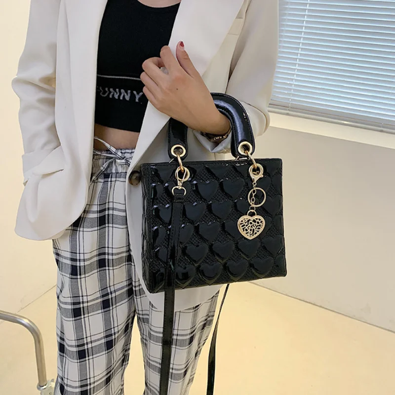 Luxury Brand Handbag Female Famous Designer High Quality Patent Leather Women\'s Tote Bag Peach Heart Shoulder Messenger Bag