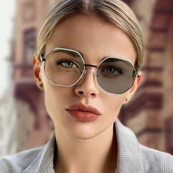Polygon Metal Frame Blue Anti-Light Photochromic Reading Sunglasses Women Computer Optical Eyeglasses Presbyopia Glasses