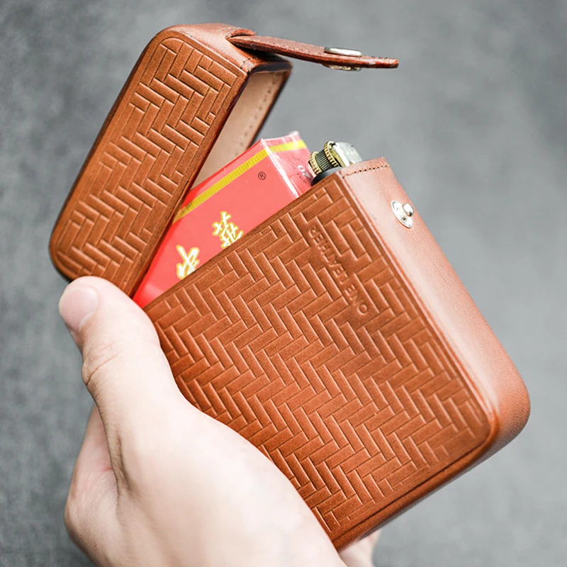 one leather cowhide large capacity cigarette box .can with built in lighter Cigar Case W2057-6