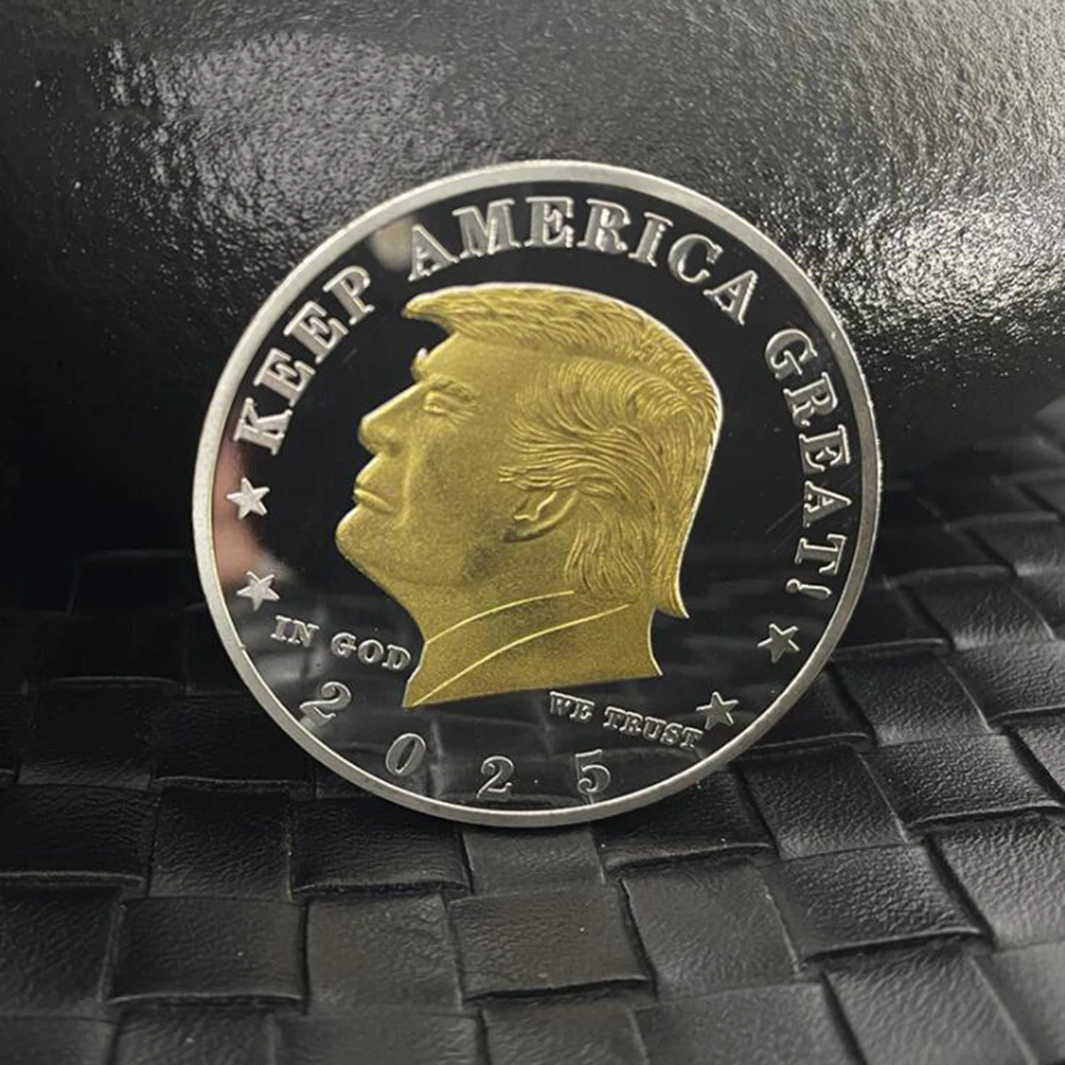 New 2025 America President Donald Trump Commemorative Coins Collection Crafts US Style Badge Home Decoration Souvenir Gift