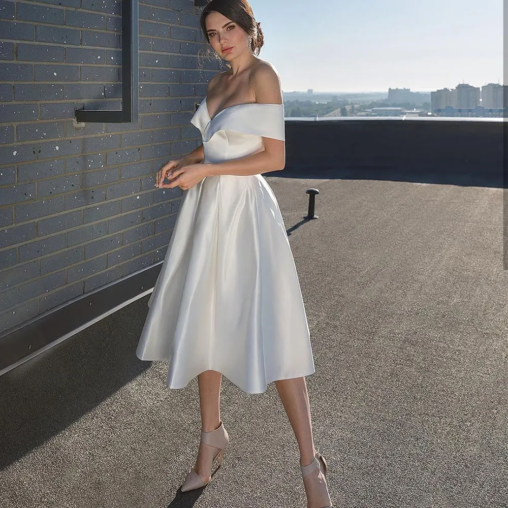 

Sexy Short Wedding Dress For Women Off the Shoulder A-Line Backless Satin Bridal Gown Vestido De Novia Robe Mariage Custom Made