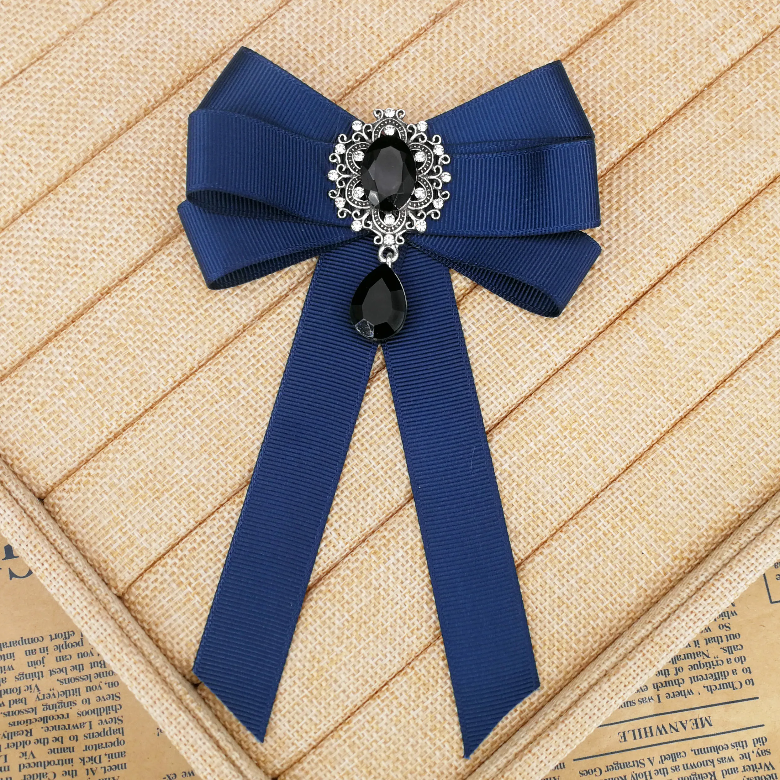Fashion Black Red Ribbon Bow Brooch Rhinestone Crystal Fabric Cloth Art Luxury Wedding Dress Pins And Brooches Gift For Women