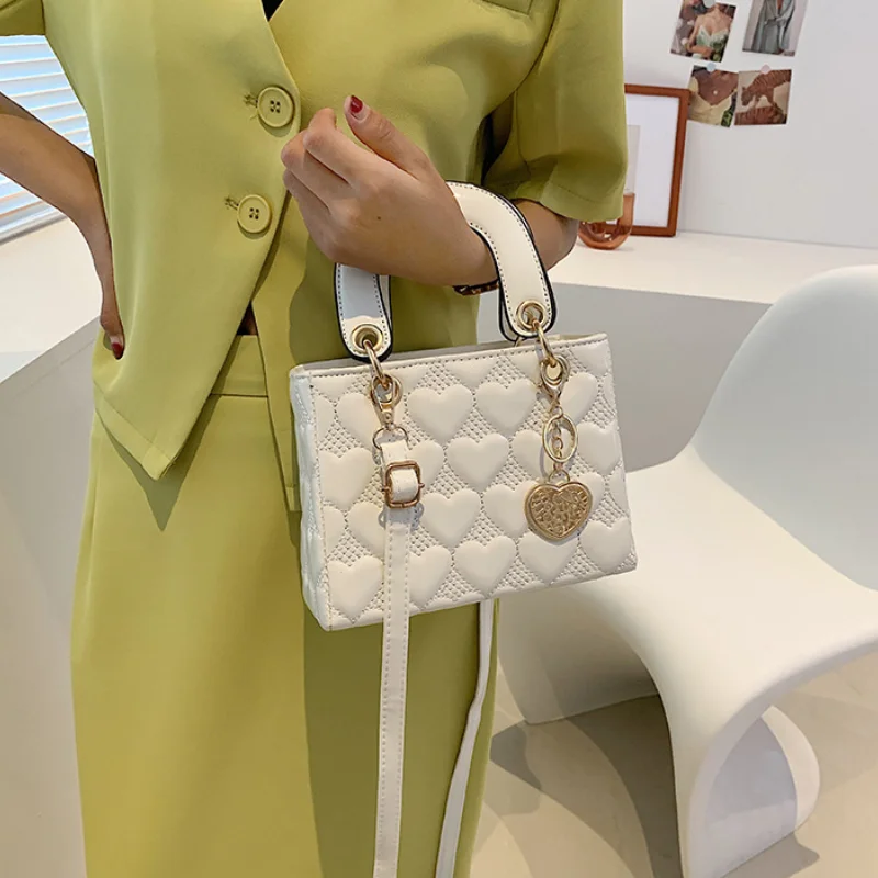Luxury Brand Handbag Female Famous Designer High Quality Patent Leather Women\'s Tote Bag Peach Heart Shoulder Messenger Bag