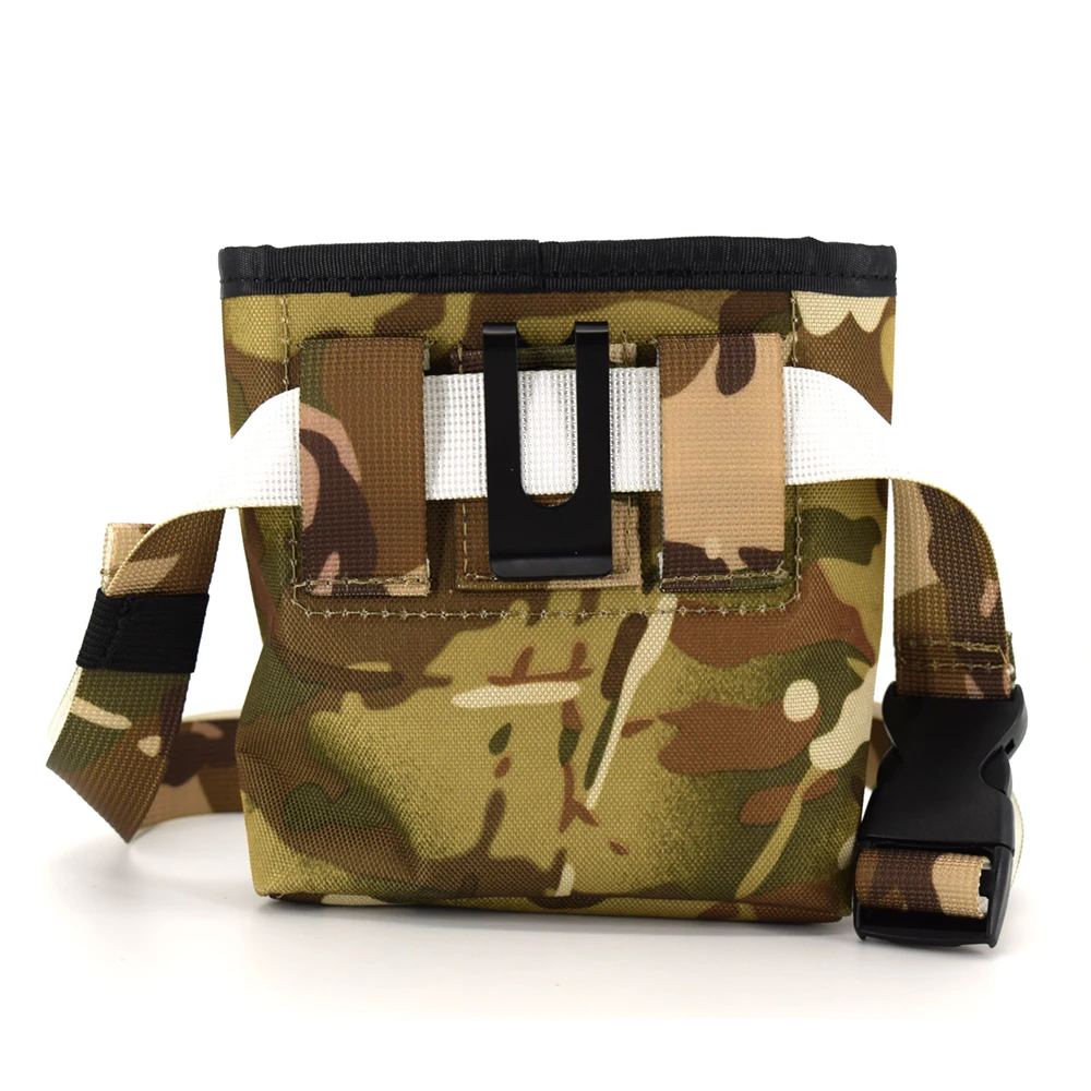 New Design Waterproof Camouflage Oxford Fabric Built-in Magnetic Buckle Pet Dog Treat Training Pouch Bag Waist Shoulder Strap