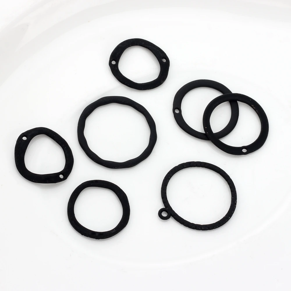 Zinc Alloy Spray Paint Black Rubber Paint Hollow Round Circle GeometryCharms 6pcs/lot For DIY Jewelry Making Finding Accessories