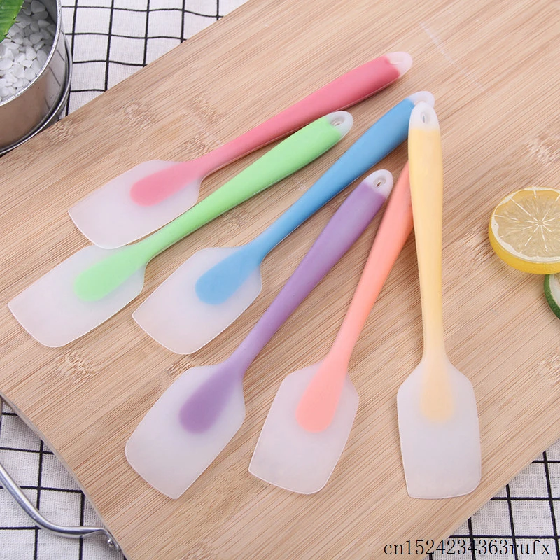 

50 Pcs Silicone Baking Scraper Cake Spatula Butter Cream Spatula Baking Tools Bakeware Size 5.5*28cm