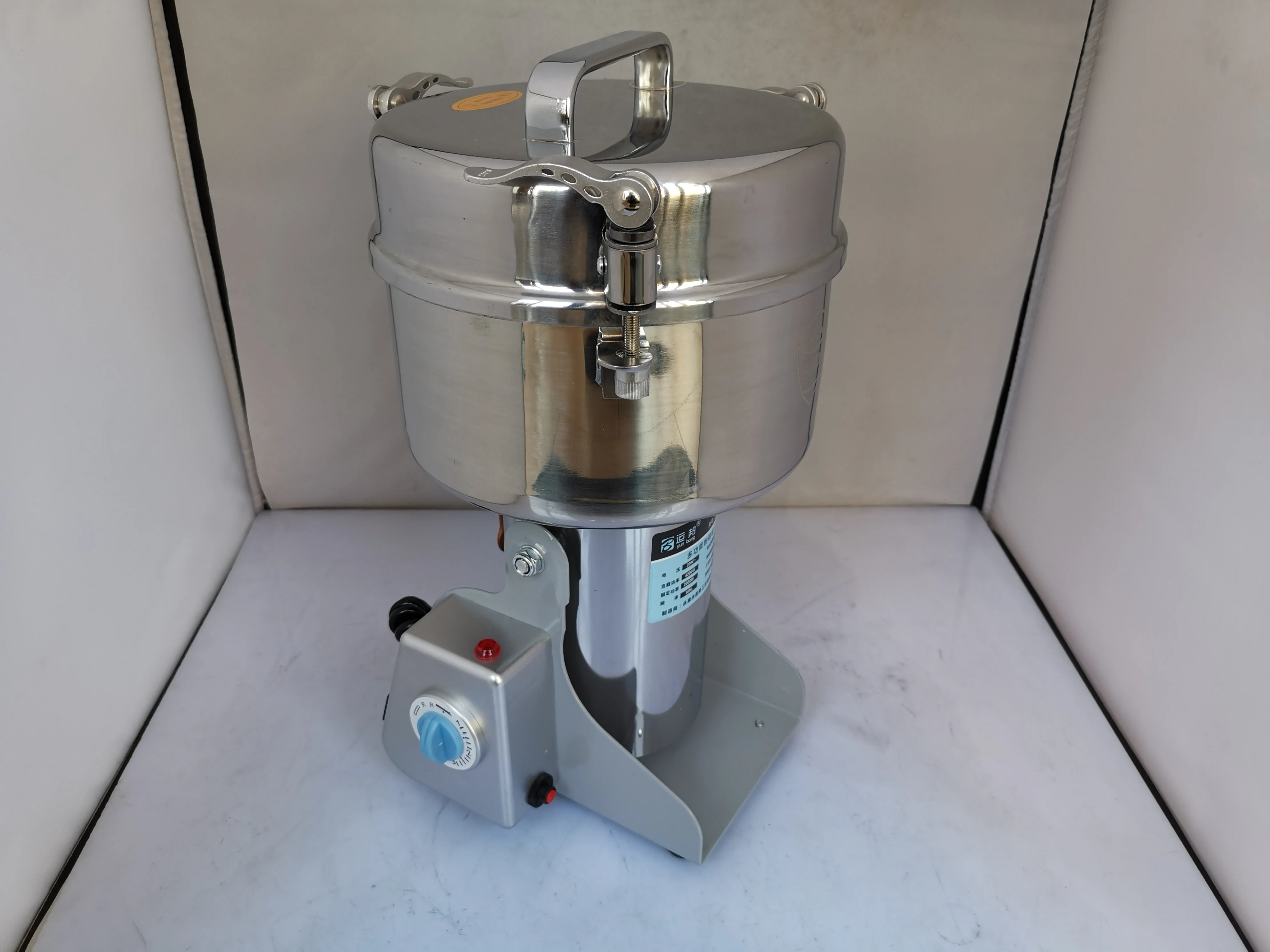 SUS 304 stainless steel Electric grinder 2500g, Chinese medicine Cereals Coffee Dry Food powder crusher Mill Grinding Machine