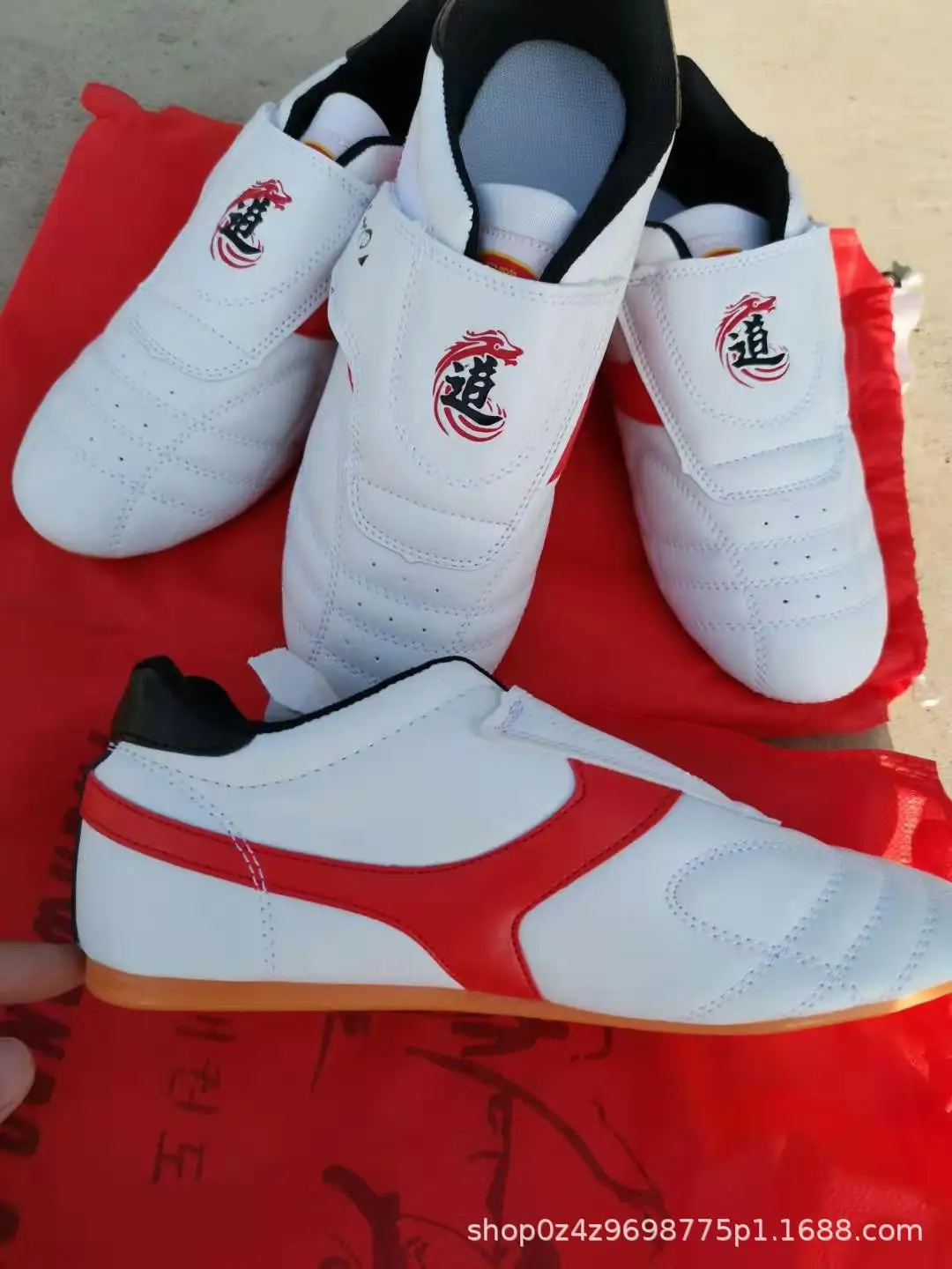 Zapatos de Taekwondo transpirables, resistentes al desgaste, antideslizantes, Fondo de tendón de ternera, zapatos de artes marciales