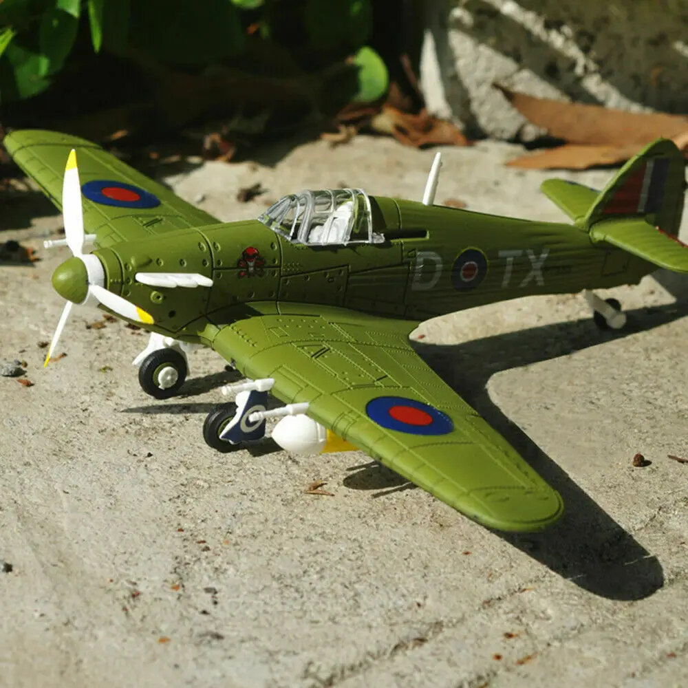 1:48 British Hurricane Fighter Model Assembly Plastic Model Toys Building Bricks Random Color