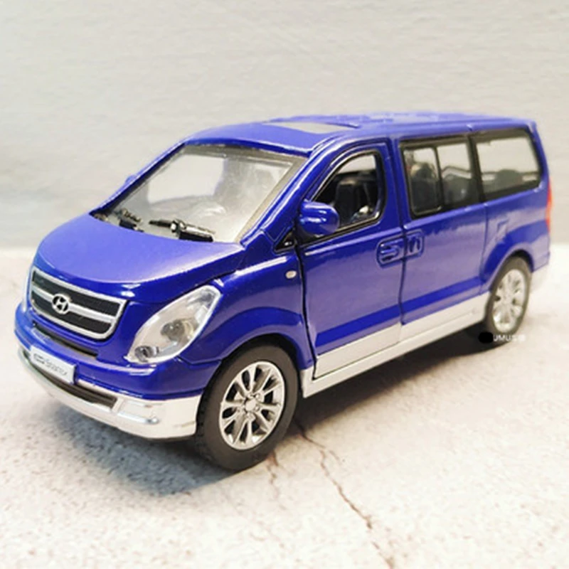 1:32 Hyundai H-1 Grand Starex MPV Alloy Car Model Diecast Metal Toy Car Model Simulation Sound Light Collection Childrens Gift